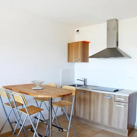 Bel Vue Mer - F2 B3n5 *